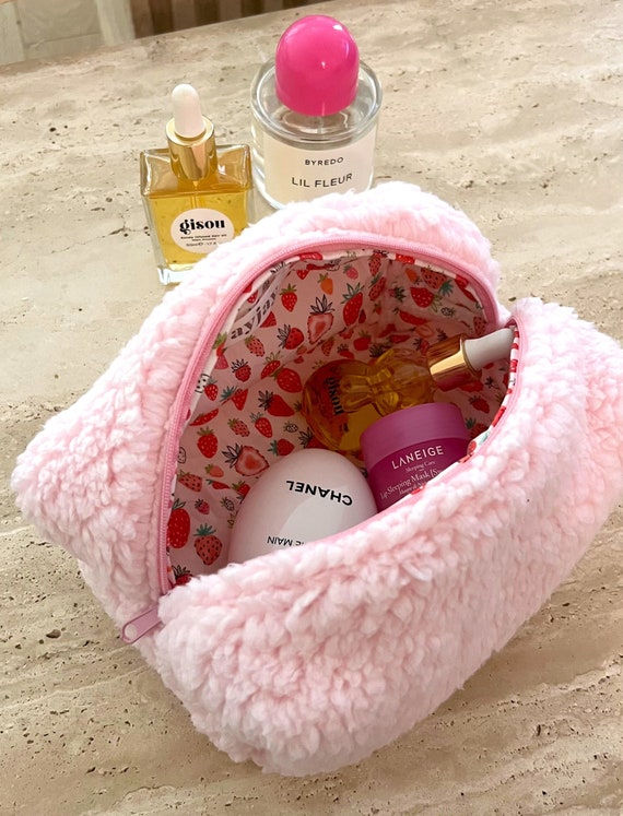 Aggregate 145+ cosmetic bag manufacturer usa best 3tdesign.edu.vn