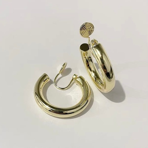 Clip On Gold Hoop Earrings, Clip On Hoop Earrings, No Pierce Hoop Earrings, = Minimalistic Hoop Earrings, 30mm Hoop Earrings