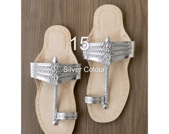 Gouden Kolhapuri-sandalen Handgemaakt etnisch plat schoeisel Dames feestelijke bruidsinstapper Indiase traditionele Mojari-stijl Designer Comfort
