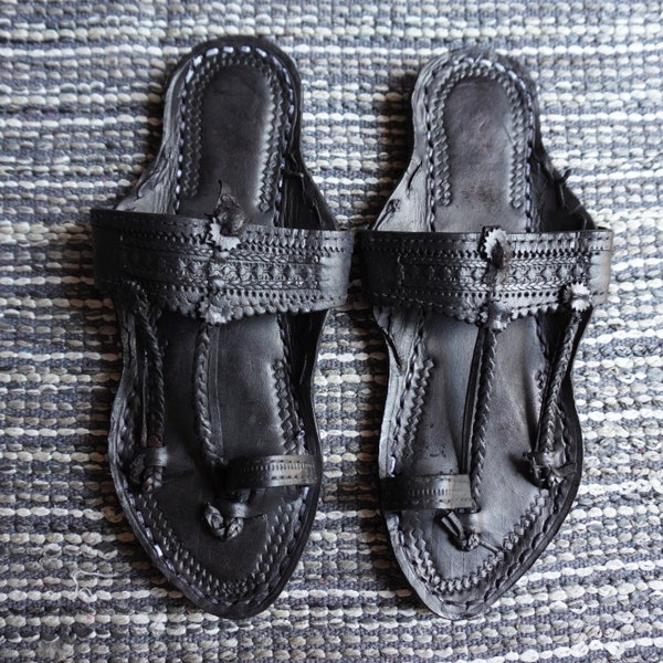 Handcrafted Women's Leather Hippie Jesus Buffalo Sandals: Indian Kolhapuri Chappal Style, Black T-Strap Slide, Toe Ring Detail, Slip-Ons