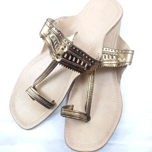 Authentic Bronze Kolhapuri Chappal: Handmade Leather, Hippie Boho Style - Ethnic Slip Ons Sandals with Block Heel, Indian Traditional Craft.