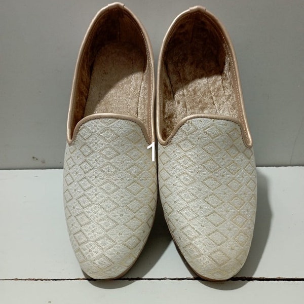 mens silver antique wedding shoes, formal shoes, handmade jutti,ethnic Shoes,mens mojari,indowestern man sherwani loafer,silver colour jooti