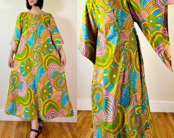 Vintage 60s psychedelic kimono sleeve caftan ~ kaleidoscope abstract print ~ groovy ~ dramatic sleeves ~ cotton ~ maxi kaftan tent dress