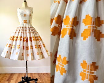 Vintage 50s embroidered butterfly cotton day dress ~ Candy Jones ~ border print ~ summer sundress ~ fit & flare ~ full skirt ~ xxs