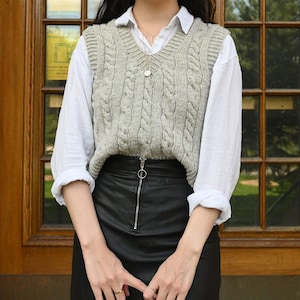 Arcuate Vest KNITTING PATTERN image 1