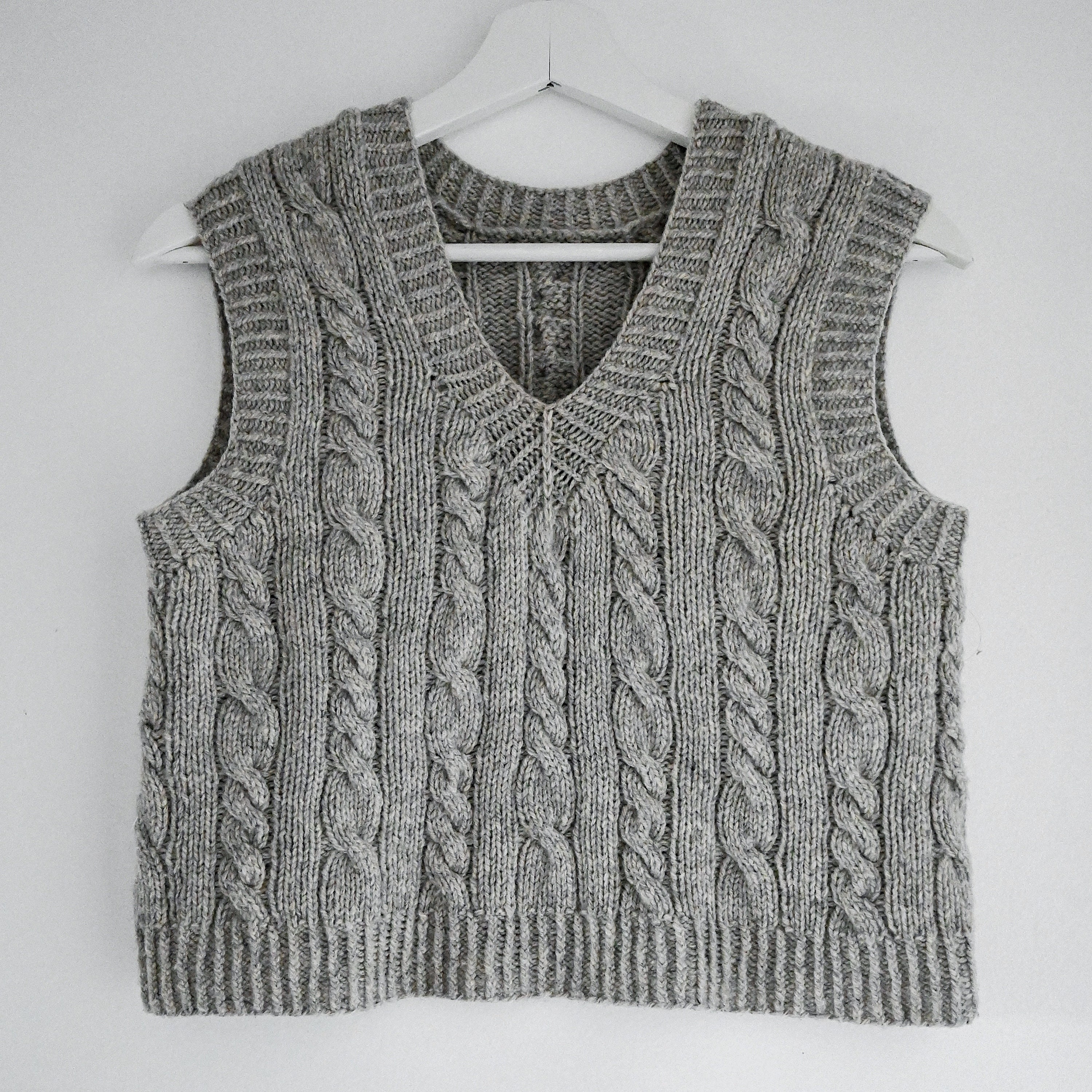 AMERI / TWINKLE CURVE VEST グレー AMERI / TWINKLE CURVE VEST Gray
