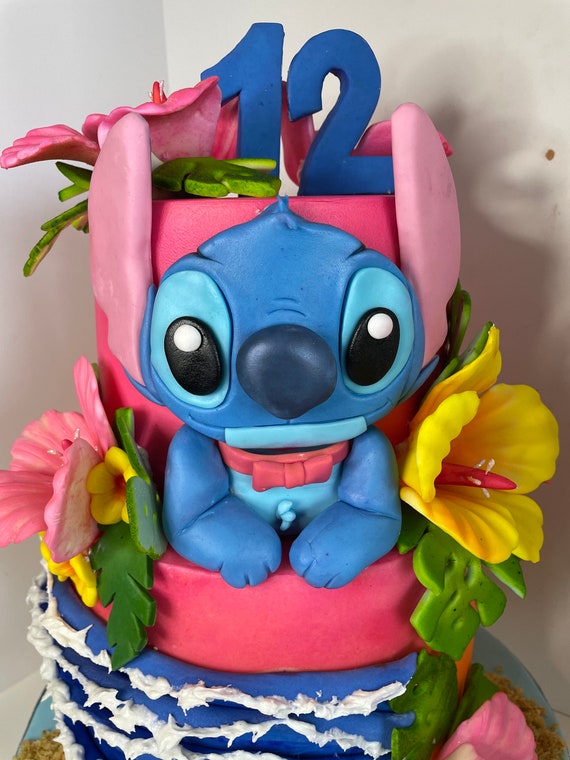 Stitch Anniversaire. Décoration de gâteau comestible, disque  prédécoupé,diam20cm