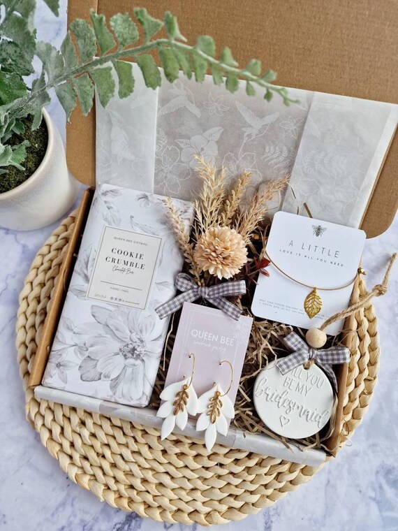 Bridesmaid Gift Box | Handmade Jewelry, Chocolate & Flowers
