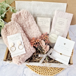 Pamper giftbox for her|Birthday gift for her|self care gift|Corporate gifts| Anniversary gift for her|Bridesmaid gift| Christmas gift hamper