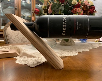 Floating Wine Bottle | Custom Wine bottle Holder | Wood Wine Bottle Display | Personalized Gift | Housewarming Gift | Laser Engraved