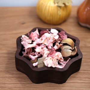Hardwood Catch All Tray | Wood Tray | Ring Dish | Walnut Tray | Jewelry Tray | Custom Wood tray | Potpourri Tray