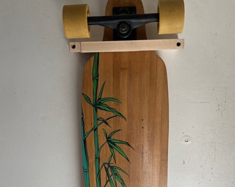 Hardwood Skateboard Wall Mount - Minimalist Customizable Display Shelf for Stylish Skateboard Storage