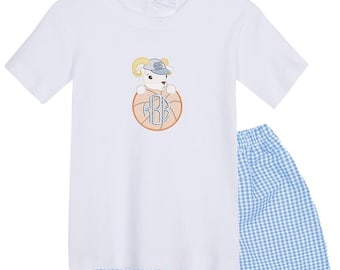 Camiseta de baloncesto personalizada para niño con monograma bordado de carnero / Pantalones cortos azul claro de manga corta para bebé niño / Regalo para bebé niño de Carolina / Go Heels