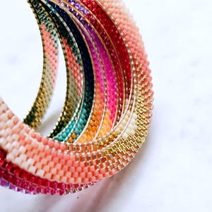 Große Kreolen boucles d&#39;oreilles tissées en Perlen Miyuki , Kreolen und gold filled oder laminé 45 mm Koralle