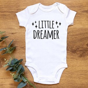 Kleiner Traumer Svg, Baby Svg, Baby Mädchen Svg, Baby Junge Svg, Baby Onesie Svg, Neugeborene svg, New Baby Svg Kleinkind Svg Silhouette Cut File Cricut
