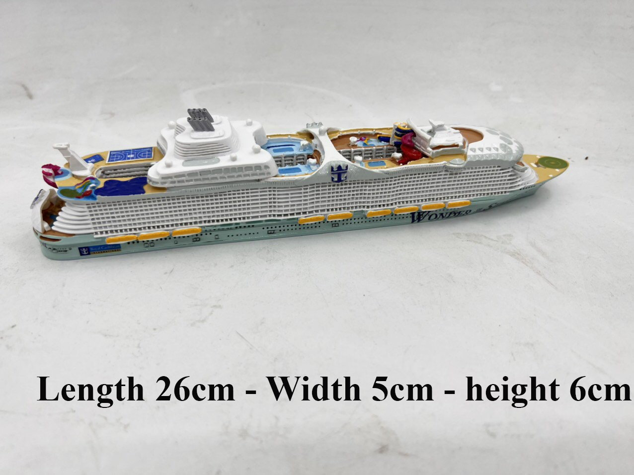 waterline cruise ship model