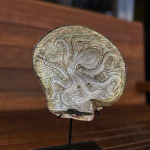 Octopus Hand carved mother of pearl, real and natural sea shell, sea shell for room decor and gift