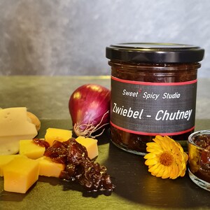 Rotes Zwiebel Chutney Zwiebelmarmelade Jam Handgemacht Überraschung Männer Genuss Herzhaft Würzig Ostern Grillen DIY Bild 7