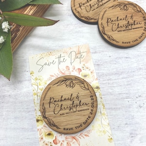 Guardar la fecha personalizado, boda grabada con láser de madera, boda rústica, favores de madera, fichas de boda de madera, guardar la fecha de madera
