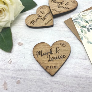 Favores de boda personalizados, boda grabada con láser de madera, boda rústica, favores de madera, fichas de boda de madera, madera guardar la fecha