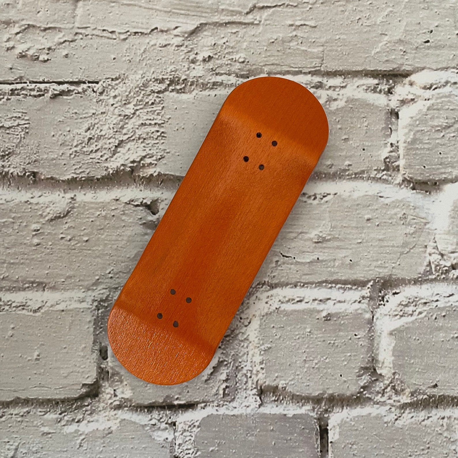 Tabla de fingerboard naranja de madera. Finger Skateboard Etsy España