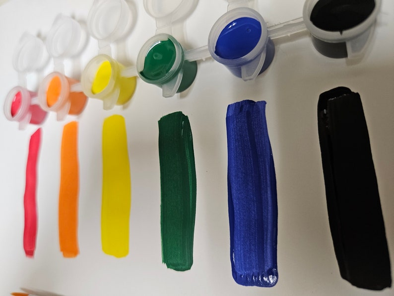 40 PC Five Prefilled Acrylic Paint Pot Strips W 10 Brushes, 6 Primary