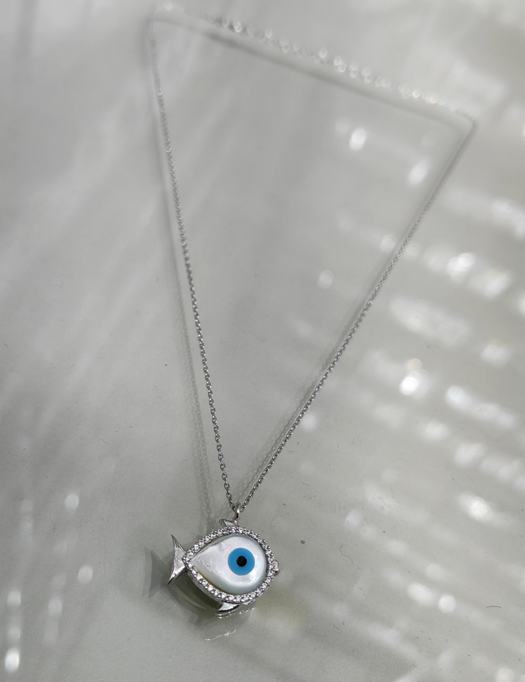 スターリングシルバーの魚のペンダントネックレス：オパールストーン 