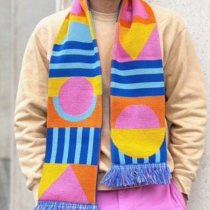 NEW Echarpe à franges tricotée Motif exclusif Géométrique Cadeau Knitted scarf Exclusive pattern Colorful Gift Design zdjęcie 2