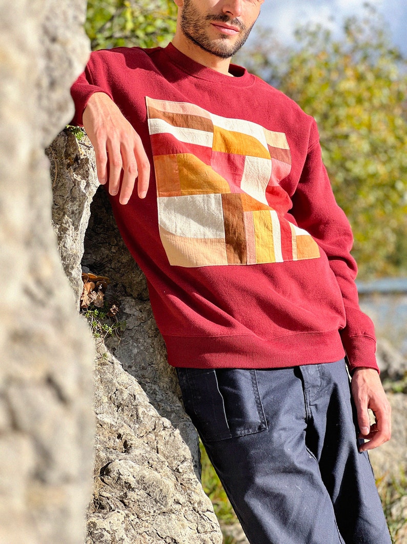 Handmade patchwork sweatshirt. Vegetable dye, natural. Unique piece. Warm unisex sweater. Handmade patchwork sweater. Plant, Eco-design image 5