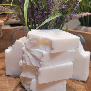 Grass fed 100% Tallow Soap  | moisturizing soap  | chemical free | sensitive skin | organic ingredients