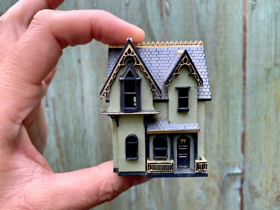 Dolls Houses & Miniatures for sale