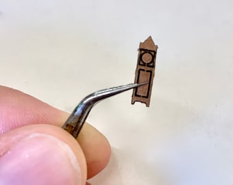 1/144 Scale Grandfather Clock Kit: Micro Scale Dollhouse Furniture