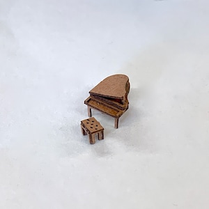 1/144 Scale Grand Piano Kit: Micro Scale Dollhouse Furniture