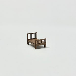 1/144 - Micro Scale Slatted Double Bed Dollhouse DIY Furniture Kit bild 3