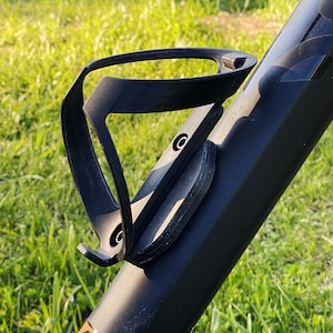 AirTag bike mount