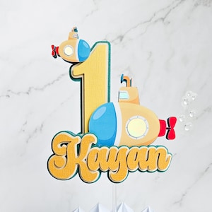 Topper de pastel submarino amarillo, aventura submarina, decoraciones divertidas para fiestas, exploración marina, ideal para el primer cumpleaños de niño o niña