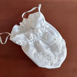 Vintage Satin Handbag: Beaded Lace Bridal Purse