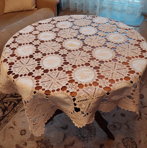 ヴィンテージクロシェテーブルクロス：ハンドメイドベージュコットン 