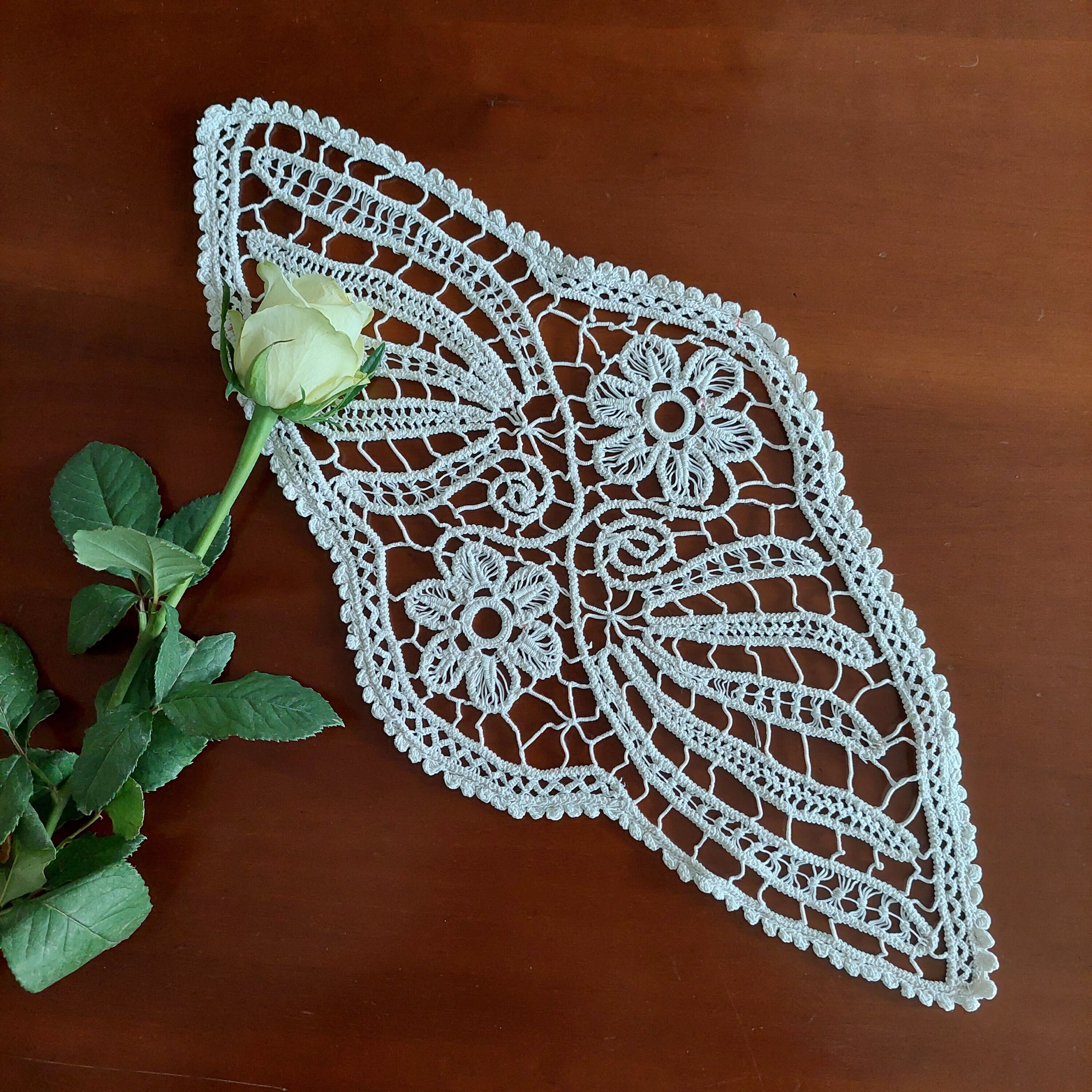 Burano lace - Etsy 日本