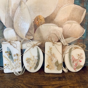Dried Flower Soy Wax Tablet | Scented Botanical Sachet | Room & Closet Freshener | Aromatic Home Decor Gift | Party Favors