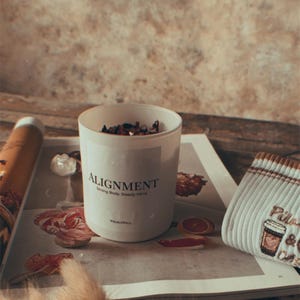 Pilates Code Ritual Box Wellness Geschenk mit Kristallkerze Pilates Socken Heilstein