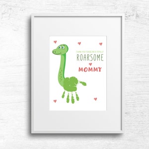 Gracias por ser una tarjeta imprimible de impresión de mano de mamá totalmente rugiente, manualidades para niños pequeños, regalo de mamá, tarjeta de bricolaje de impresión de mano imprimible para mamá
