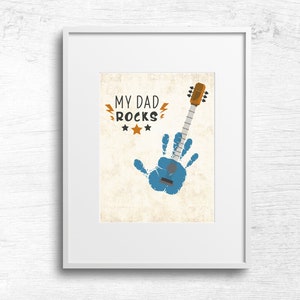 My Dad Rocks Gitarre Handprint Art Craft, Geschenk für Papa, DIY Kinder basteln, Geschenk von Kindern, DIY Handabdruck Andenken druckbar, Baby Kleinkind Kinder