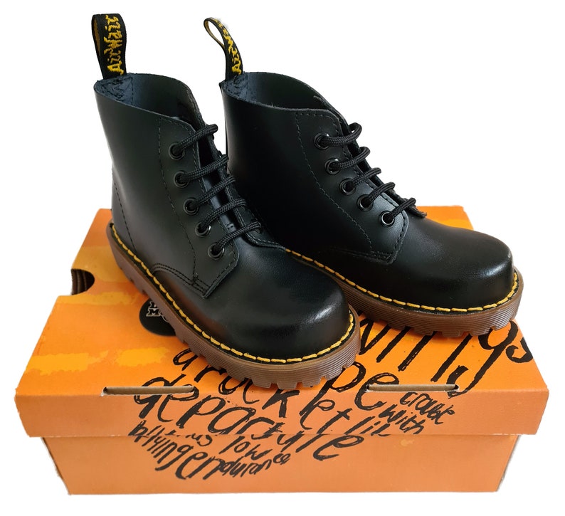 Dr. Martens Boots 6004 Lamper Kids Child UK11.5/US12.5M/US13.5W/EU30 Black image 1