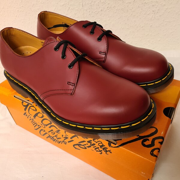 Dr. Martens 1461 Cherry Red Rogue Schuhe 44EU