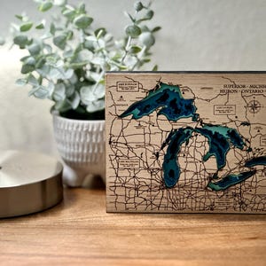 Mapa topográfico de los Grandes Lagos, mapa personalizado grabado con láser de varias capas, decoración de la casa del lago para mesa, estante o pared, regalo para él, ella o cabaña