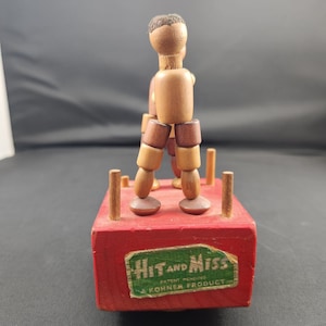 Vintage Hit and Miss Boxing Push Puppet - By Kohner -(Corner Post Broken)