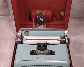 Vintage Olivetti Underwood Studio 44 Blue Portable Typewriter With Case, Tested