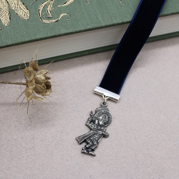 Alice in Wonderland bookmark - Mad Hatter Bookmark - Alice's Adventures in Wonderland - Book Lover Gift - Writer Gift - Hatter gift