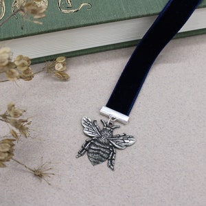 Bee bookmark - Bumble Bee Bookmark - Bee Gift - Book Lover Gift - Writer Gift - British Wildlife gift - Wildlife Lover Gift - Nature Lover